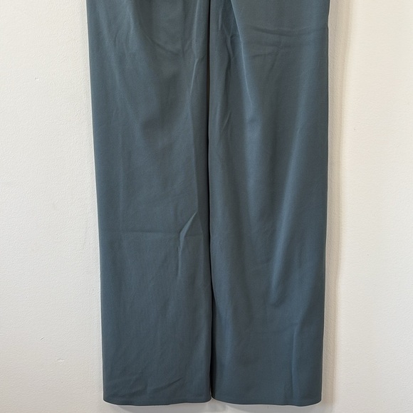 Athleta Transcend Stash Crop Straight Leg Bali Green Size Mendium Tall - Picture 12 of 14